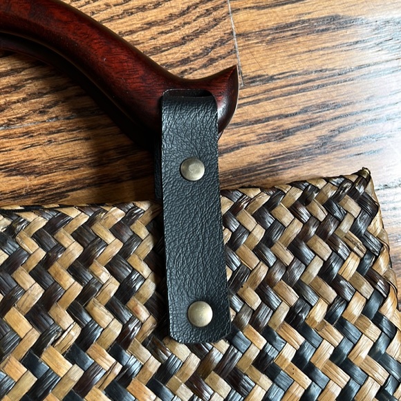 Handbag - Picture 3 of 4